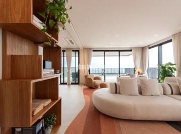 Apartamento · 381m² · 3 Quartos · 3 Vagas · Casa suspensa..