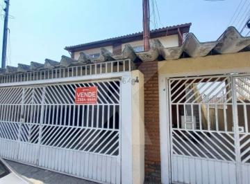 Casa · 162m² · 4 Quartos · 3 Vagas · Casa á Venda com 109 m² com 4 quartos, 3 banheiros e 3 vagas no Tucuruvi, próximo Metrô e Shopping.