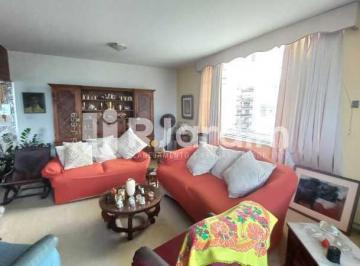 Apartamento · 197m² · 4 Quartos · 1 Vaga · 197m² | 4 Quartos (1 Suíte) | 2 Salas | Vista Livre | 1 Vaga
