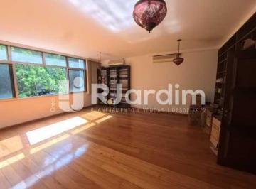 Apartamento · 130m² · 3 Quartos · 1 Vaga · Apartamento / Residencial / Leblon