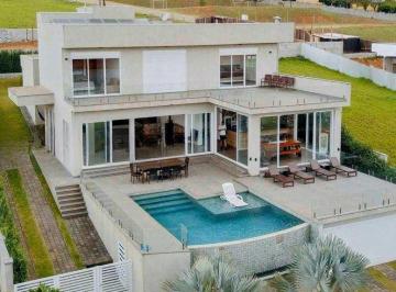 Casa · 400m² · 4 Quartos · Casa na Represa|Condomínio Porto das Laranjeiras Piracaia