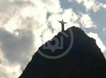 Apartamento · 160m² · 2 Quartos · 1 Vaga · Cobertura Triplex com vista para o Cristo Redentor à Venda no Humaitá