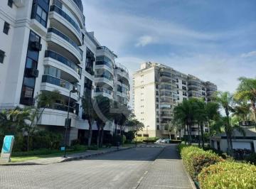 Apartamento · 330m² · 3 Quartos · 4 Vagas · Cobertura Duplex com 3 Suítes à venda no Saint Tropez - Barra da Tijuca