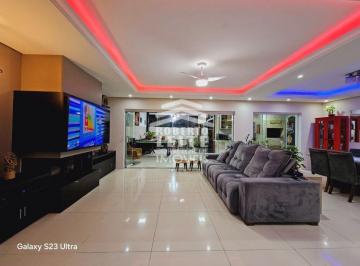 Casa · 245m² · 3 Quartos · 2 Vagas · Residencial Verdes Campos - Casa em Condomínio à Venda no Verdes Campos