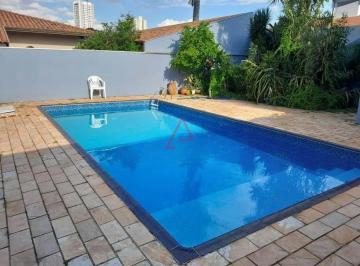 Casa · 283m² · 4 Quartos · 3 Vagas · Casa com 4 Quartos (3 Suítes) à Venda, 283m² por R$1.700.000,00, Mediterrâneo, Londrina-PR