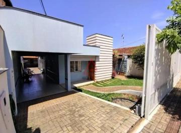 Casa · 202m² · 3 Quartos · 4 Vagas · Casa com 3 Quartos (suíte) à Venda, R$680.000,00, Califórnia, Londrina-PR