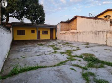 Foto 01 · Casa à venda em Itanhaém-SP, bairro Savoy: 1 quarto, 1 sala, 1 banheiro, 50m² de área!