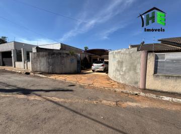 Casa de 3 quartos, Águas Claras · CASA TERREA 04 QUARTOS COM SUITES EM CONDOMÍNIO FECHADO ANALISO PERMUTA