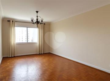 Apartamento de 3 quartos, São Paulo · Apartamento no Alto da Lapa, 3 dormitórios, 1 suíte, 3 banheiros e 1 vaga.