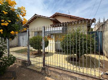 Casa de 3 quartos, Pirassununga · VENDO OPORTUNIDADE – CASA VILA BRASIL 03 DORMITORIOS - PIRASSUNUNGA
