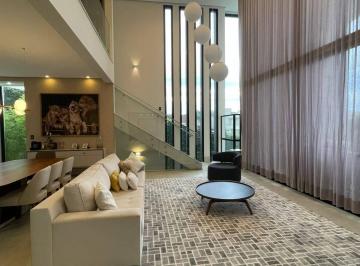 Casa de 4 quartos, São José dos Campos · Casa, 460m², 4 Suítes, Condomínio Residencial Jaguary, Urbanova.