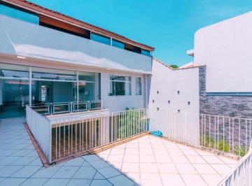 0ab9f72d-afef-4bf9-ba94-e98727c43aef · Funcional casa para venda em Vila Lúcia com 3 quartos, sendo 2 suítes, 300m²