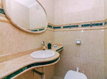 7acdbd30-0fd3-4741-bdbe-94a868d70f45 · Excelente casa para venda em Vila Lúcia com 3 quartos, sendo 2 suítes, 300m²