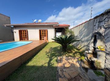 Casa de 3 quartos, Itanhaém · Casa para Venda, Itanhaém / SP. Possui 03 dormitórios e piscina