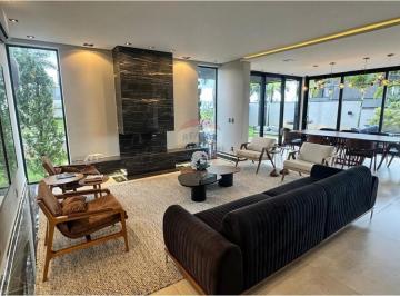 Casa · 540m² · 5 Quartos · 4 Vagas · Casa Moderna no Condomínio  Alphaville, Votorantim