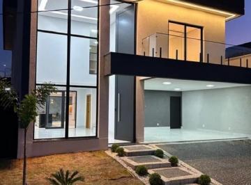 Casa · 232m² · 4 Quartos · 4 Vagas · Belíssima Casa a Venda no Jardins Porto em Senador Canedo - GO