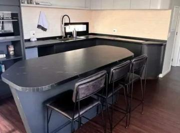 Apartamento · 108m² · 2 Quartos · 1 Vaga · Cobertura reformada e mobiliada no Bairro Paraíso com 108 m2.