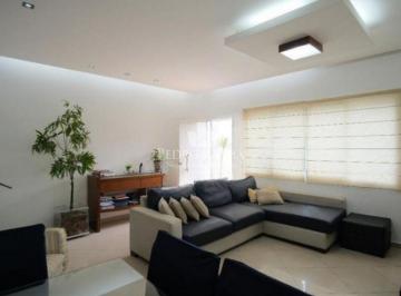 Casa · 134m² · 3 Quartos · 2 Vagas · Sobrado com 3 quartos, 1 suíte, 2 vagas, quintal, Vila Santa Isabel (Carrão)