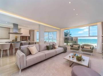 Apartamento · 204m² · 4 Quartos · 2 Vagas · QUINTAS DO ARPOADOR NA PRAIA BRAVA!