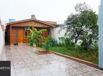 Casa · 210m² · 3 Quartos · 5 Vagas · Casa à venda - em Sarandi