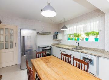 d7b41656-4628-4b80-bdb6-6cfda35ebaac · Versátil casa para venda em Brooklin com 4 quartos, sendo 2 suítes, 144m²