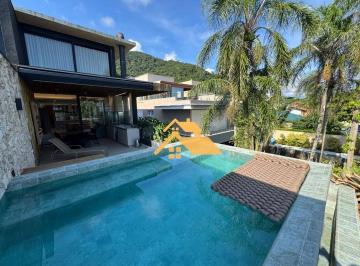 c2fb6eb69428af3945786deca4129e0ad410945f · Pé na Areia em Juquehy: Casa Frente ao Mar com 4 Suítes, Piscina Privativa e Espaço Gourmet