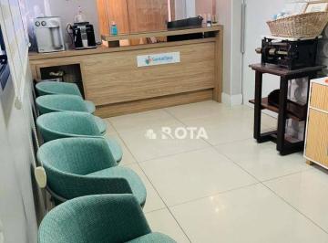 a49a59a1aac70a1dd5a4ba564e1d5377e0d473f5 · Sala em edifício (condomínio) exclusivo para área médica/odontológica (clínica médica em atividade)