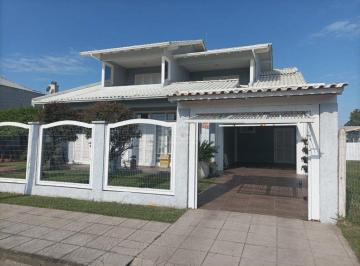 Casa · 240m² · 3 Quartos · 2 Vagas · Casa para Venda 3 dormitórios 2 vagas - Capão Novo