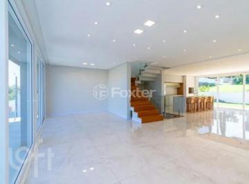 ae985f89 · Casa em Condomínio, 3 dormitórios, 250 m², em Centro