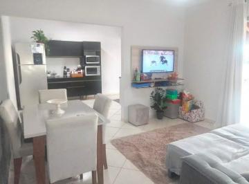 d01738b0-52e5-4512-9368-3409e339147f.jpg · Casa com amplo quintal à venda no Parque Hipólito
