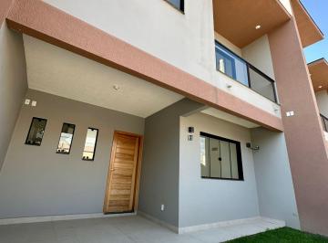 Casa de 3 quartos, Barra Velha · Sobrado à venda em Itajuba - Barra Velha
