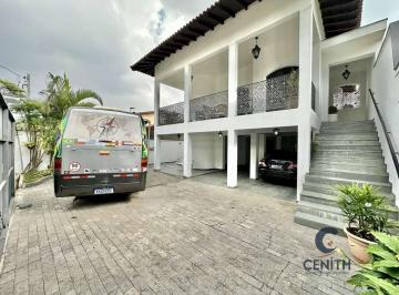 Casa · 444m² · 4 Quartos · 8 Vagas · Casa com 4 suítes e integração de ambientes em Horizontal Park, Cotia