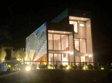 202510071312586412.jpg · Casa para Venda em Cotia, Granja Viana, 2 dormitórios, 2 suítes, 3 banheiros, 2 vagas