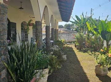 Casa · 938m² · 4 Quartos · 4 Vagas · Casa com terreno Grande, Quilombo, Cuiabá