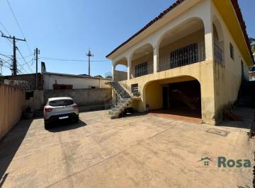 Casa · 202m² · 1 Quarto · 5 Vagas · Sobrado com 202, 95m² com ótima localização no bairro Lixeira em Cuiabá.