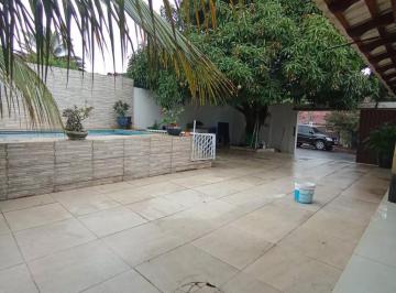 Casa · 239m² · 4 Quartos · Casa para venda, 4 quartos, sendo uma suíte, Bairro São Roque, Cuiabá