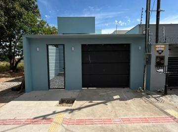 Casa · 113m² · 3 Quartos · 2 Vagas · Casa térrea para venda, 3 quartos sendo uma suíte, Santa Cruz, Cuiabá