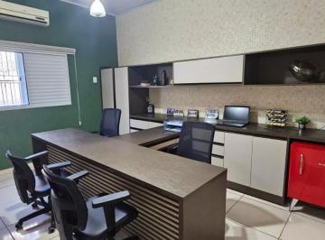 Comercial · 380m² · Prédio comercial para venda em frente a Policlínica do Coxipó, Vista Alegre, Cuiabá