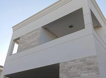 Casa · 319m² · 5 Quartos · 4 Vagas · Sobrado em condomínio para venda, 5 quarto(s), Jardim Itália, Cuiabá