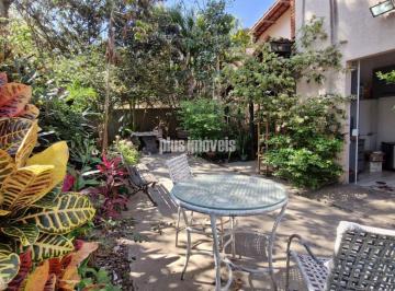 Casa · 300m² · 4 Quartos · 4 Vagas · Casa tipo para venda em Jardim Leonor com 4 quartos, sendo 1 suíte, 350m²