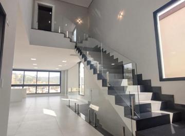 Casa · 297m² · 3 Quartos · 4 Vagas · Casa de Condominio em Suru  -  Santana de Parnaíba