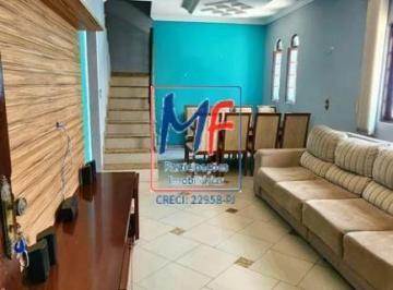 Casa · 150m² · 3 Quartos · Excelente sobrado em Lajeado, 150 m² a.u., 3 dormitórios (1 suíte), salas de estar e jantar, cozinha