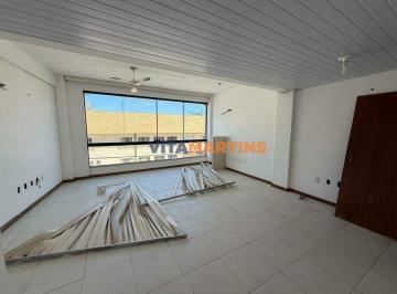 Comercial · 20m² · Sala de 20m² para locação por R$1.500,00 + taxas no Centro de Cabo Frio/RJ
