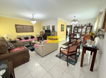 Casa · 315m² · 4 Quartos · 3 Vagas · Sobrado amplo com 4 dormitórios, área gourmet e quintal arborizado à venda no Centro de São Bernardo