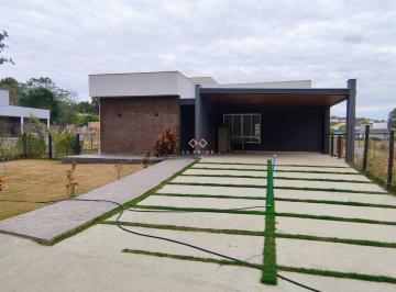 Casa · 210m² · 4 Quartos · 4 Vagas · Casa à venda - no Condomínio Estância das Aroeiras