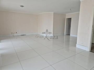 Apartamento · 250m² · 4 Quartos · 4 Vagas · Apartamento - Santo Antônio - São Caetano do Sul - 4 Suítes - 250m².