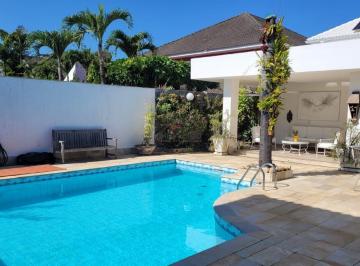 Casa · 504m² · 4 Quartos · 4 Vagas · Casa de Luxo no Crystal Lake Barra da Tijuca – 4 Quartos, Piscina e Espaço Gourmet