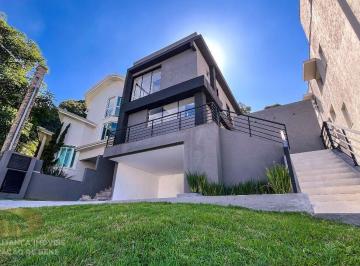 Casa · 280m² · 4 Quartos · 2 Vagas · Residencial Valville 1 - Nova Casa em Valville, Conforto 4 Suites