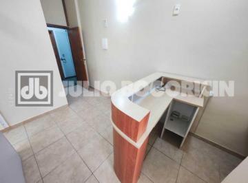 Comercial · 31m² · 1 Vaga · Sala : / Comercial / Portuguesa