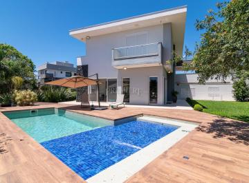 Casa · 450m² · 4 Quartos · 6 Vagas · Casa com 4 dormitórios à venda próximo ao Passaúna